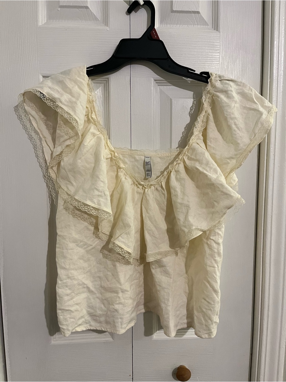 Zara brand new Cream linen blend Ruffle Lace-Trim Scoop Neck Top - Picture 3 of 5